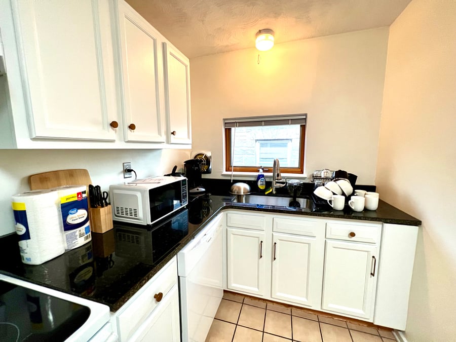 Furnished Finder property 687184_2 photo 4