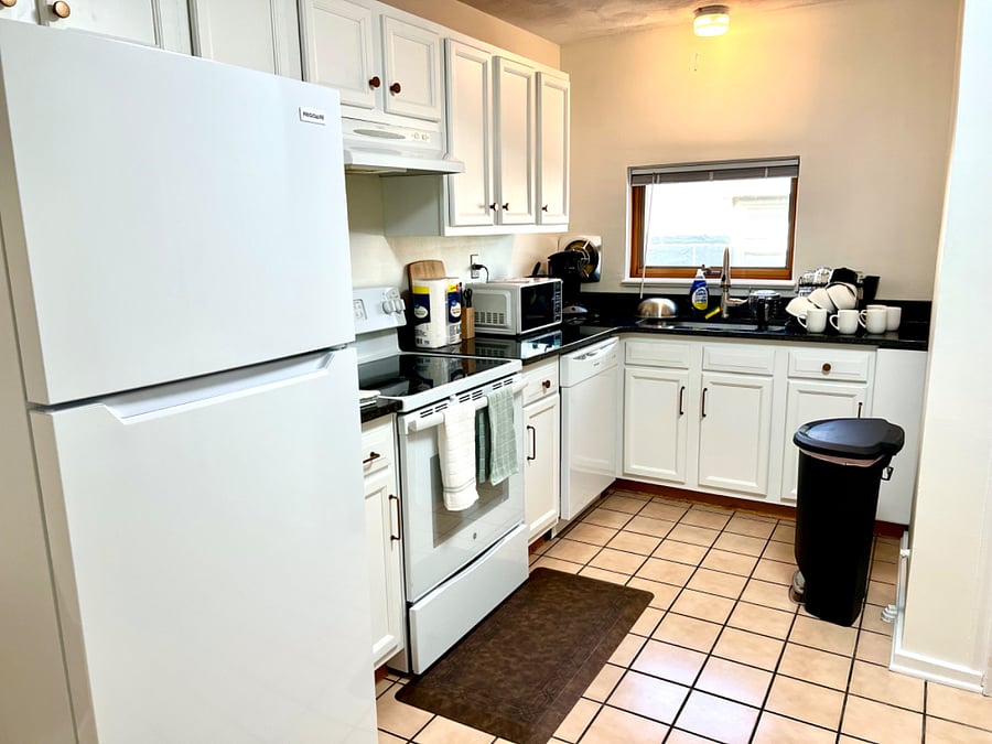 Furnished Finder property 687184_2 photo 5