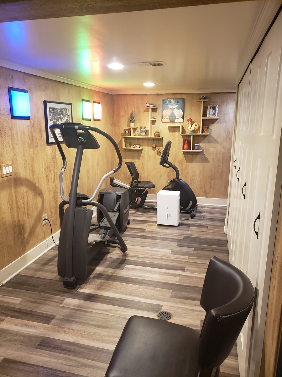 Gym quality elliptical and recumbent on-site. Also,  Planet Fitness is a half mile away. 
