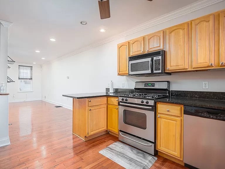 Furnished Finder property 687204_1 photo 6