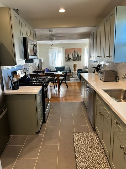 Furnished Finder property 687275_1 photo 3