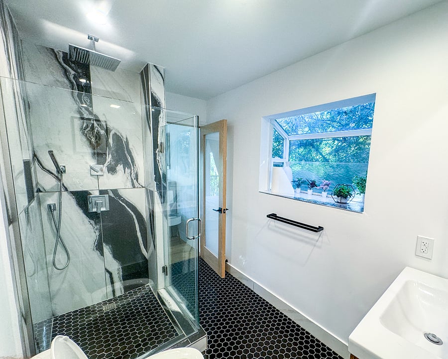 Master Bathroom (Ensuite with standup shower)Mast