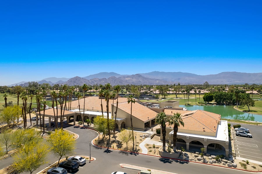 Tenants have access to Clubhouse, dining, bar and business center