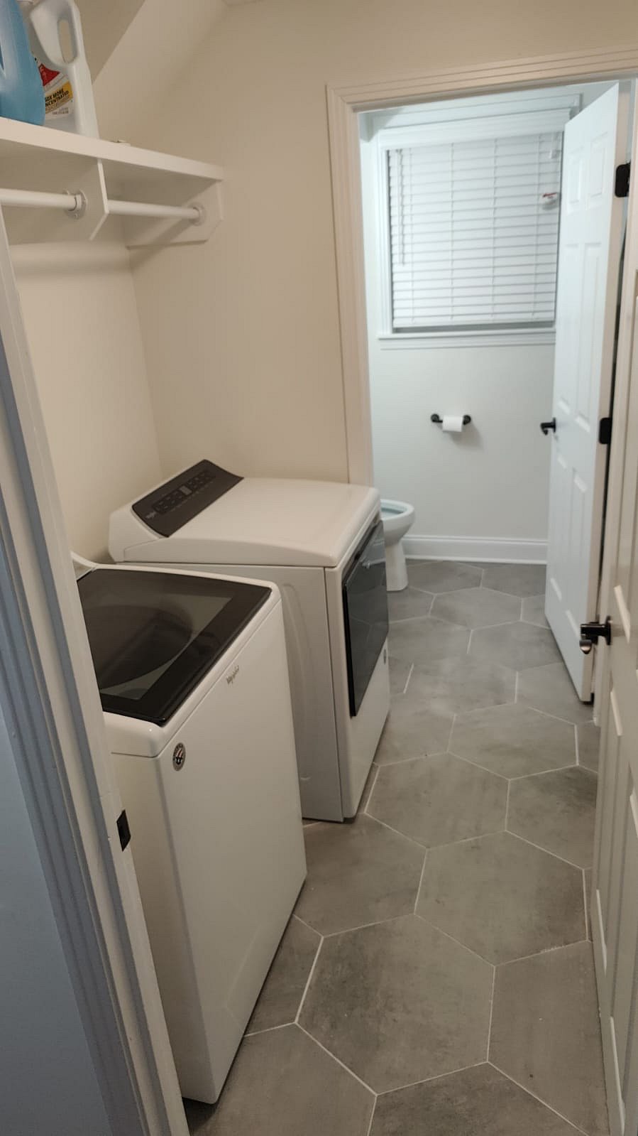 Furnished Finder property 687371_1 photo 29