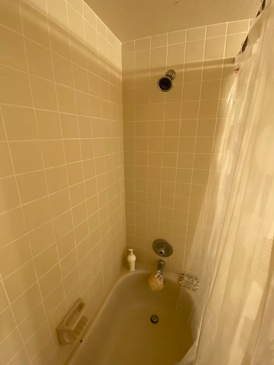 Guest Bathroom - bathtub