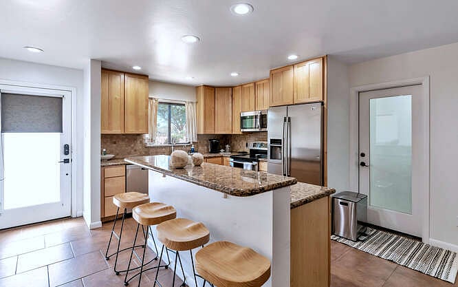 Furnished Finder property 687508_1 photo 8