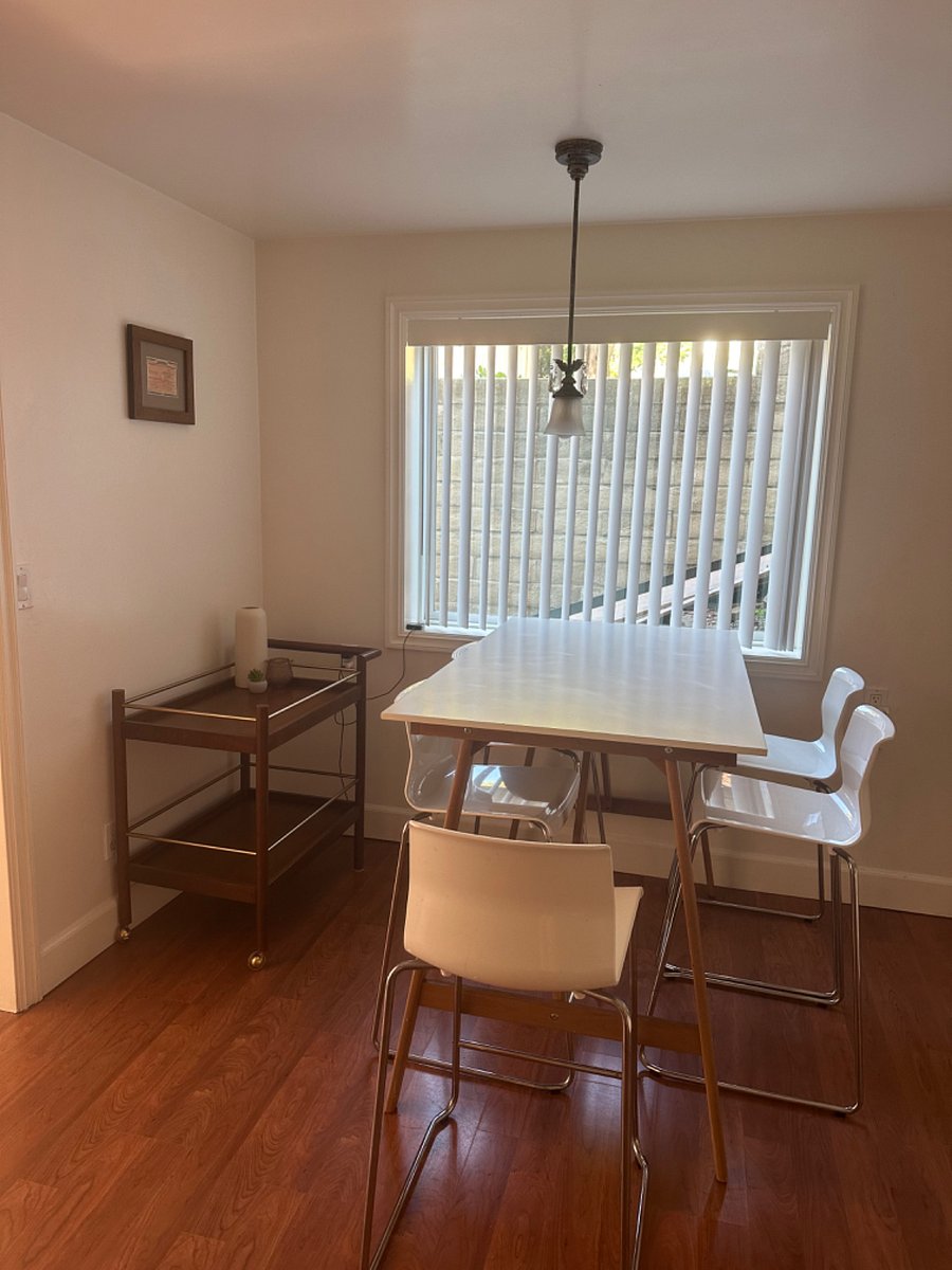 Dining and bar area