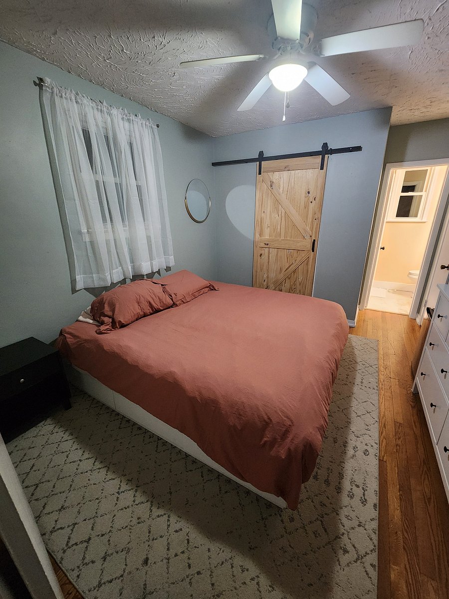 Bedroom #3 - Queen Bed