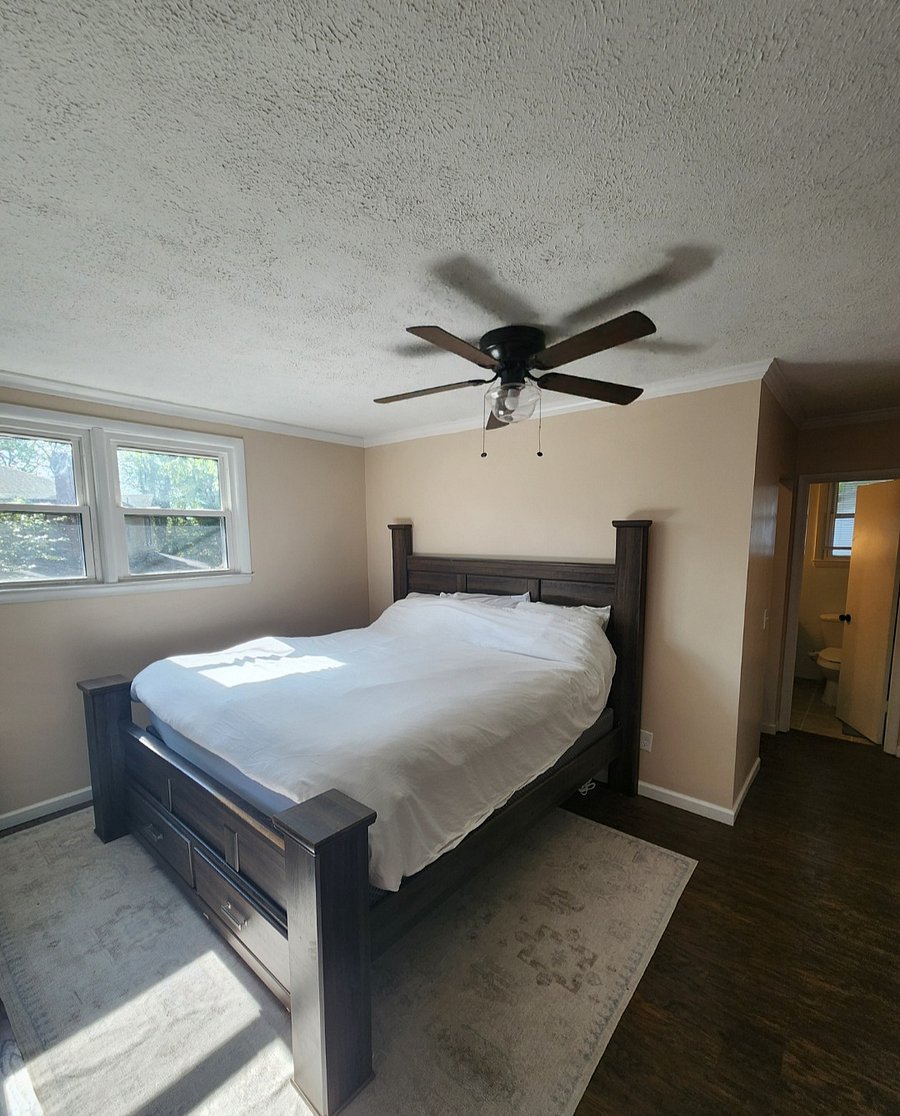 Master Bedroom - King Bed
