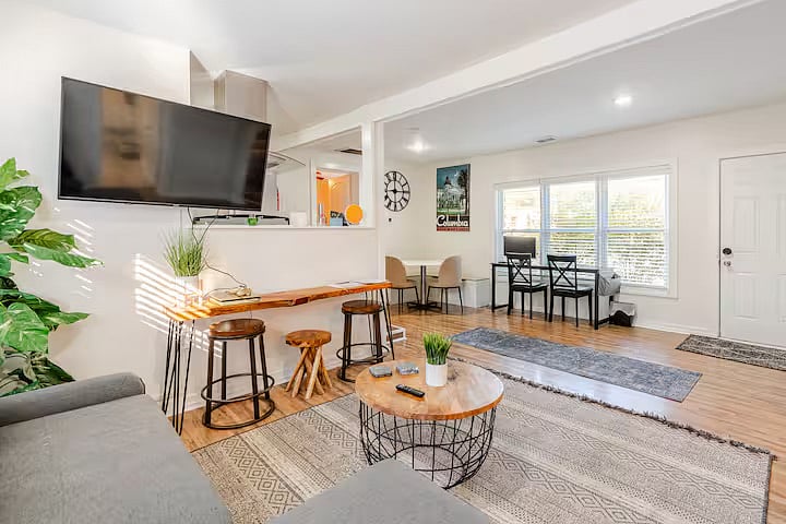 Furnished Finder property 687546_1 photo 3