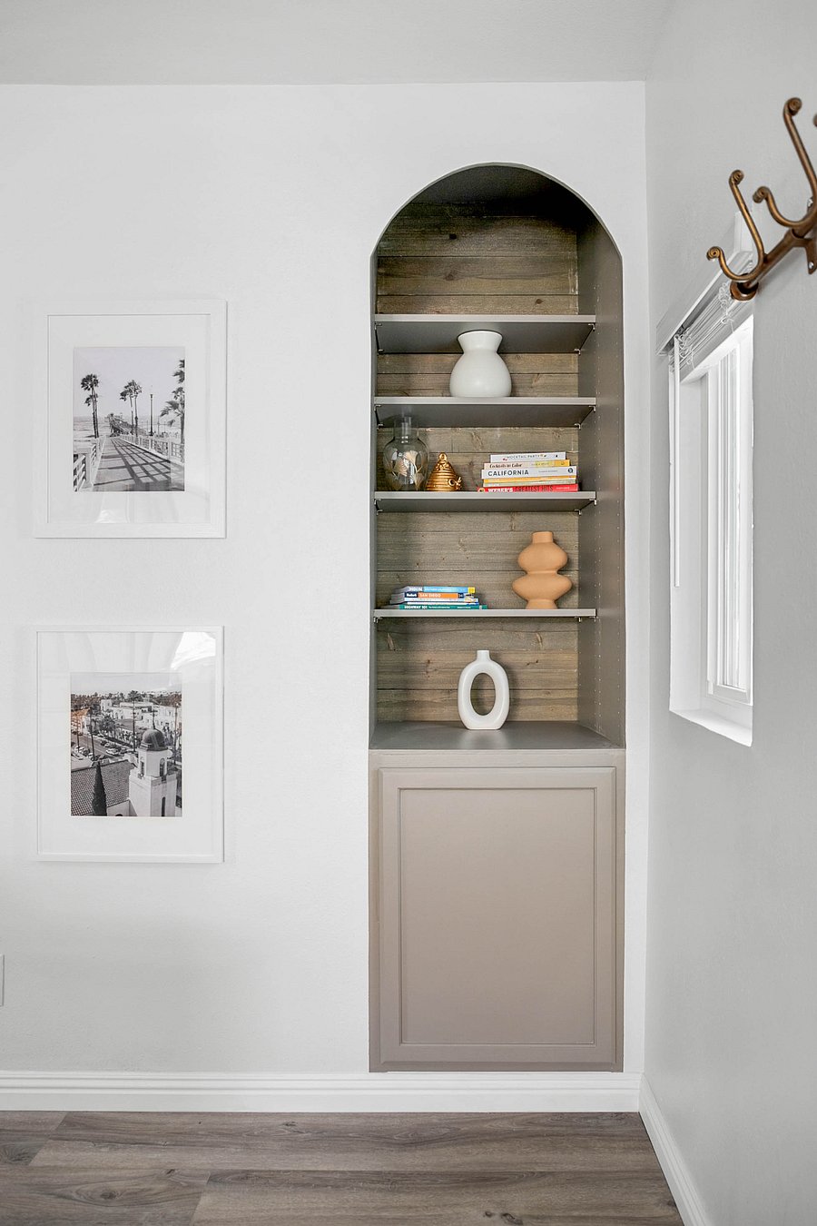 Bookshelf with numerous books to help you enjoy (and plan) your stay in Oceanside. Local area history books, travel guides, and cookbooks provided for your enjoyment.