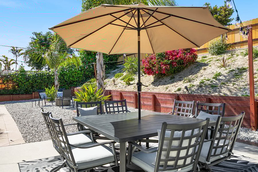 Whether you're enjoying a relaxing time with your family or friends, or looking for a vibrant place to work, our patio table offers ample space, comfort, and shade. Table seats 8.