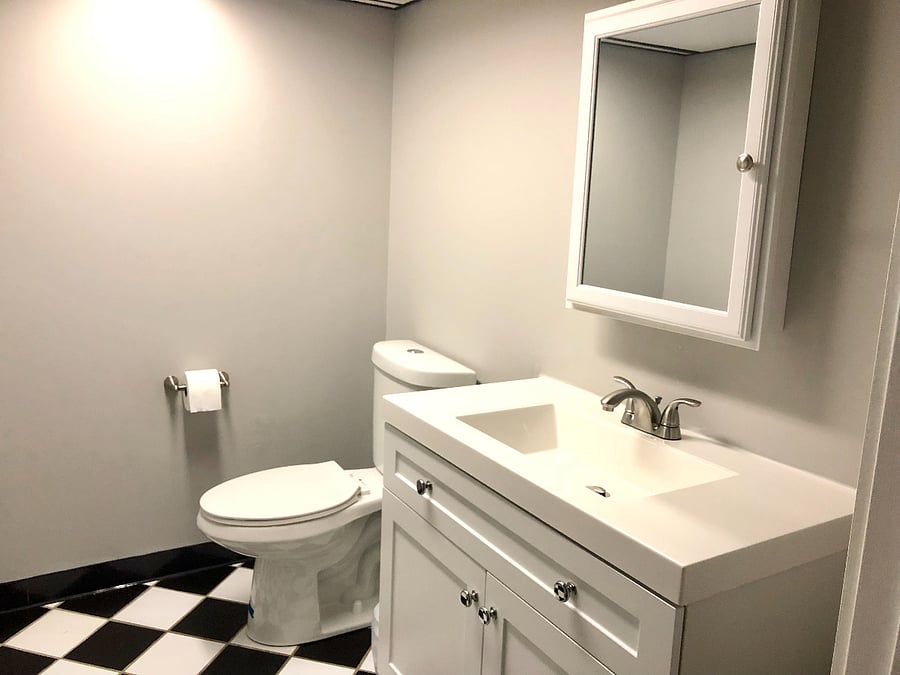 Basement 1/2 bath