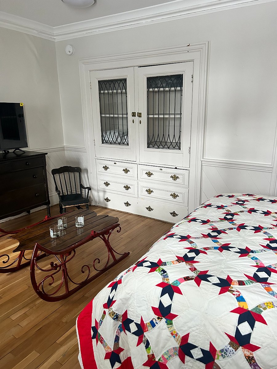 Furnished Finder property 687848_3 photo 5
