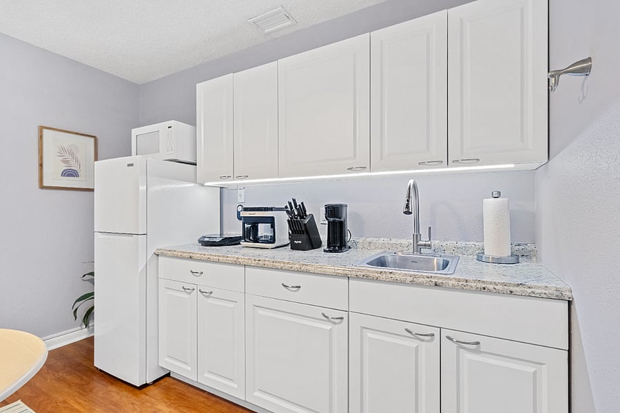 Furnished Finder property 687889_3 photo 6