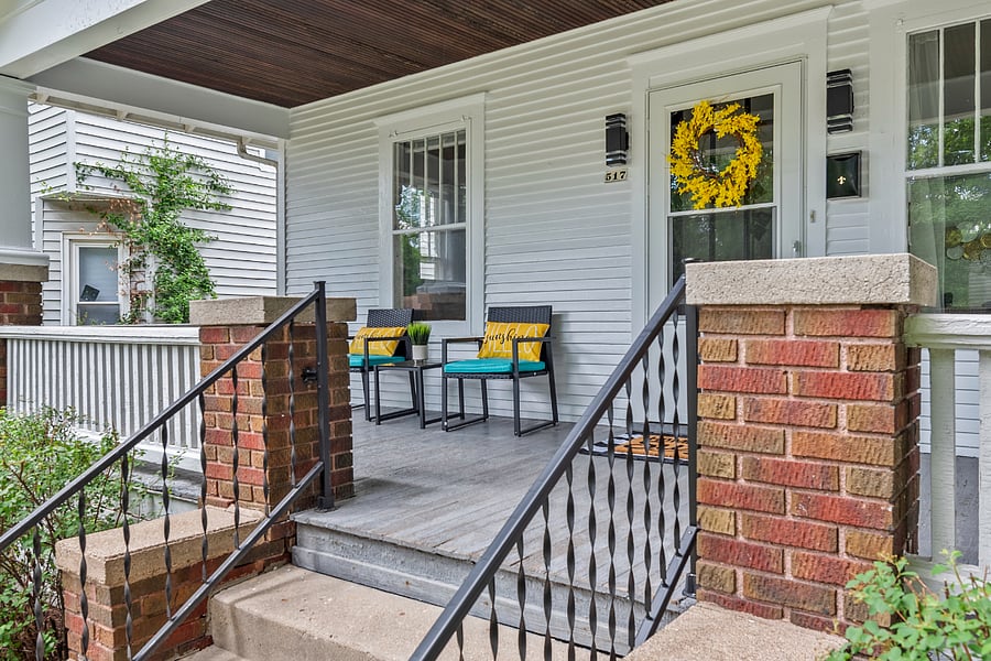 Large Front Porch - Quiet Street
