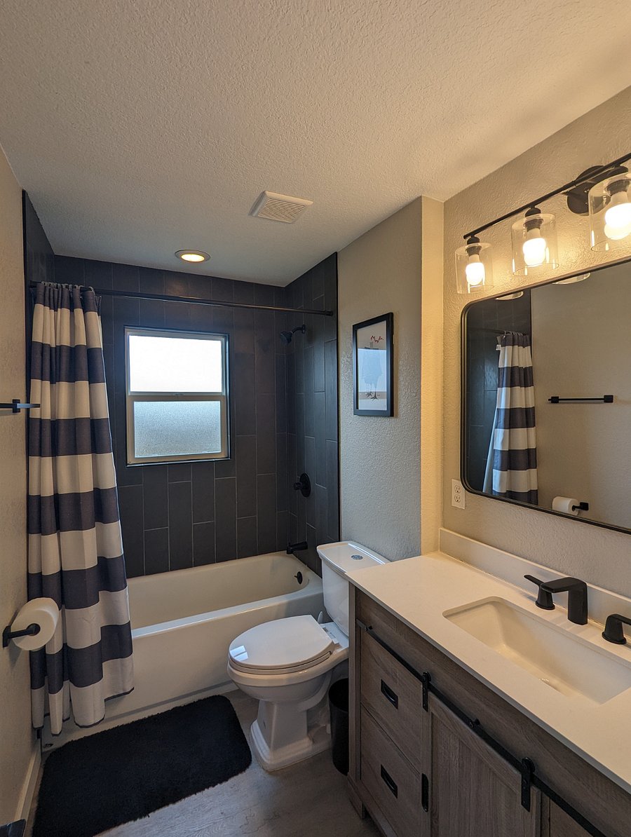 Modern Bathroom