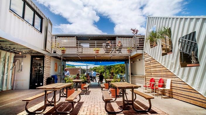 5 minute drive to the Cargo District with fun bars, restaurants, and shops!