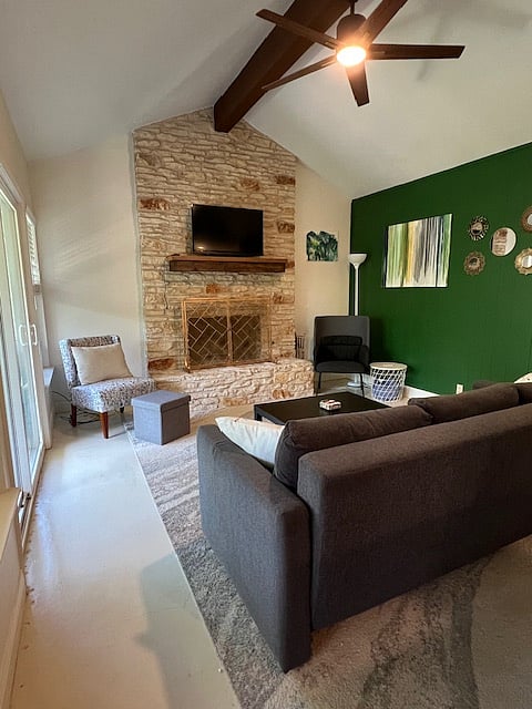 Furnished Finder property 688075_1 photo 18