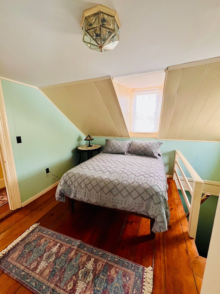 Furnished Finder property 688101_1 photo 18