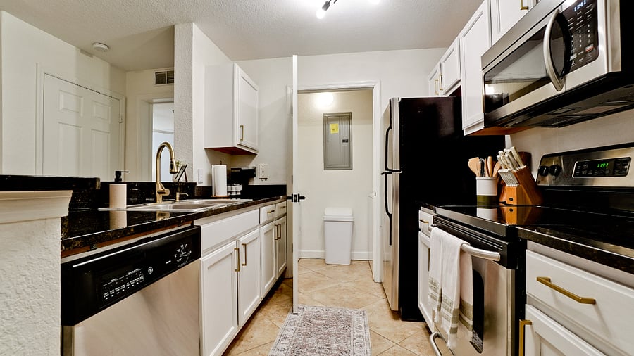 Furnished Finder property 688107_1 photo 12