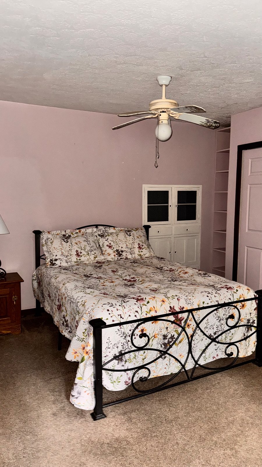 Furnished Finder property 688126_2 photo 3