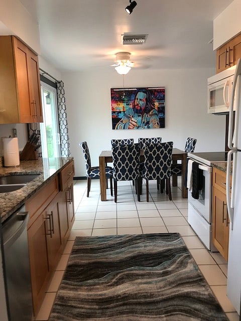 Furnished Finder property 688180_1 photo 7