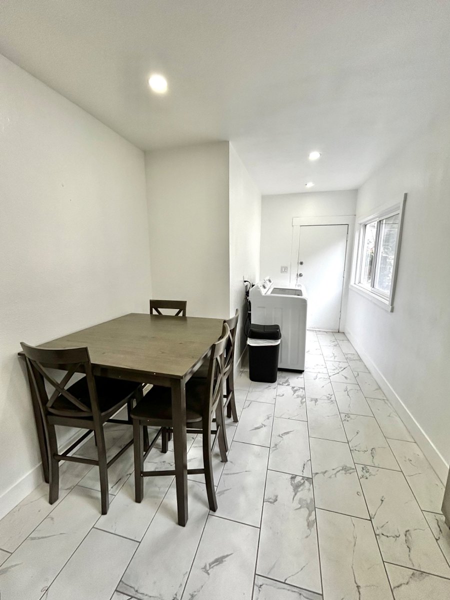 Furnished Finder property 688239_2 photo 7