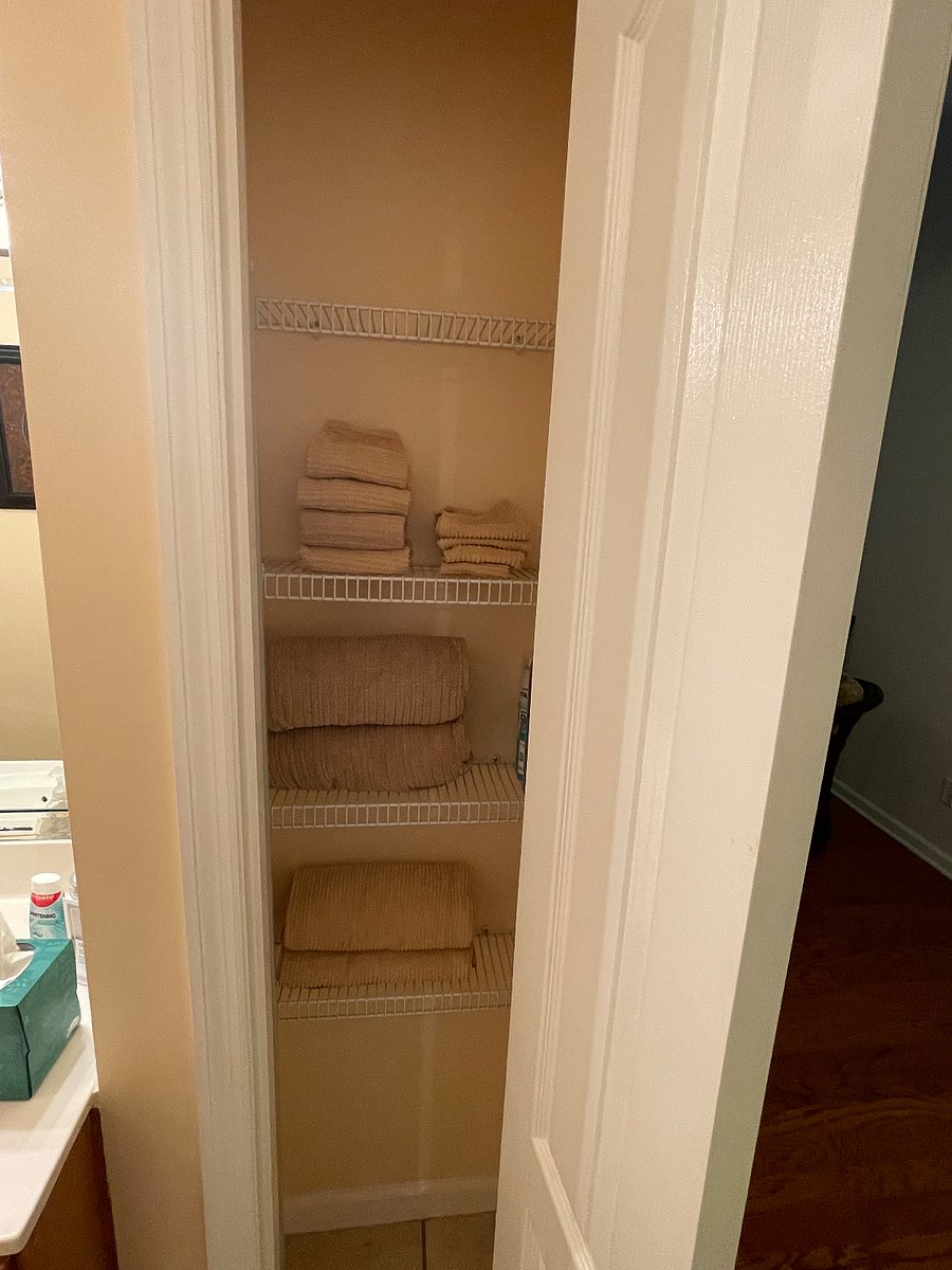 Guest/hall bathroom