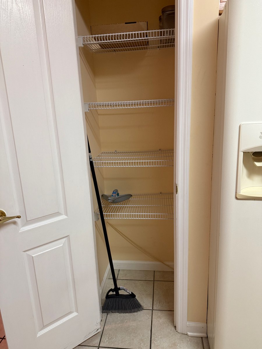 Kitchen, pantry closet