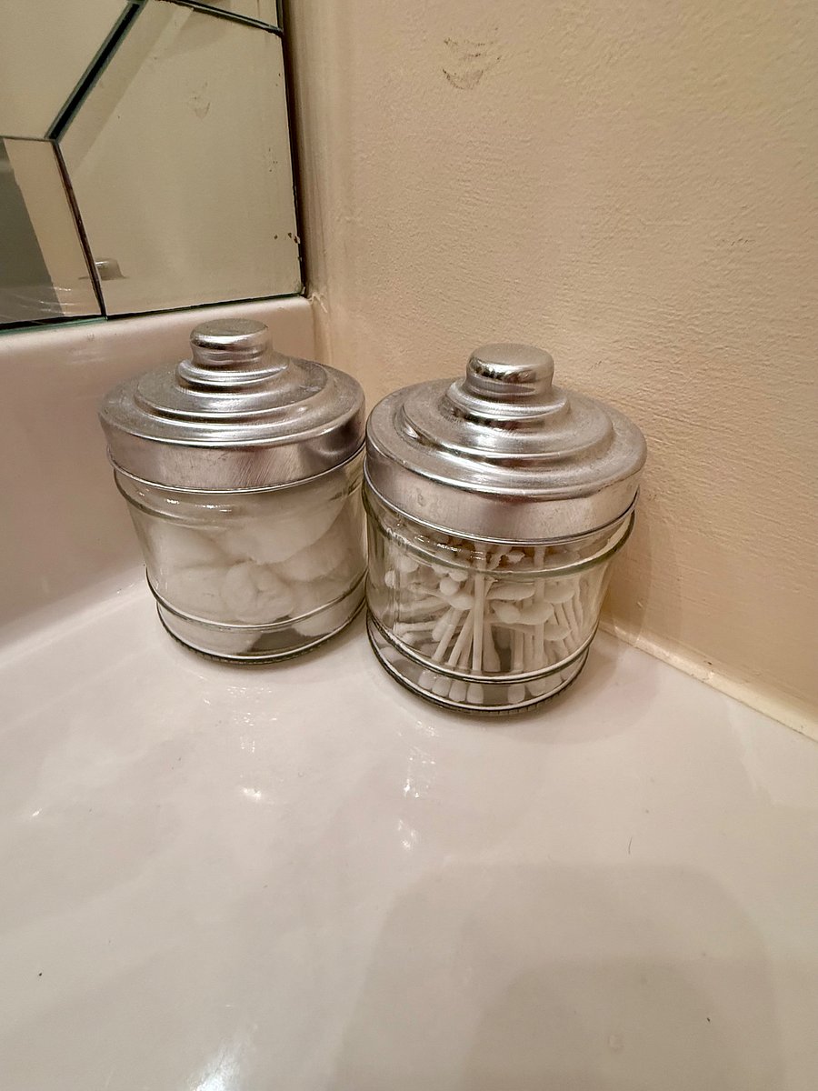 Guest/hall bathroom