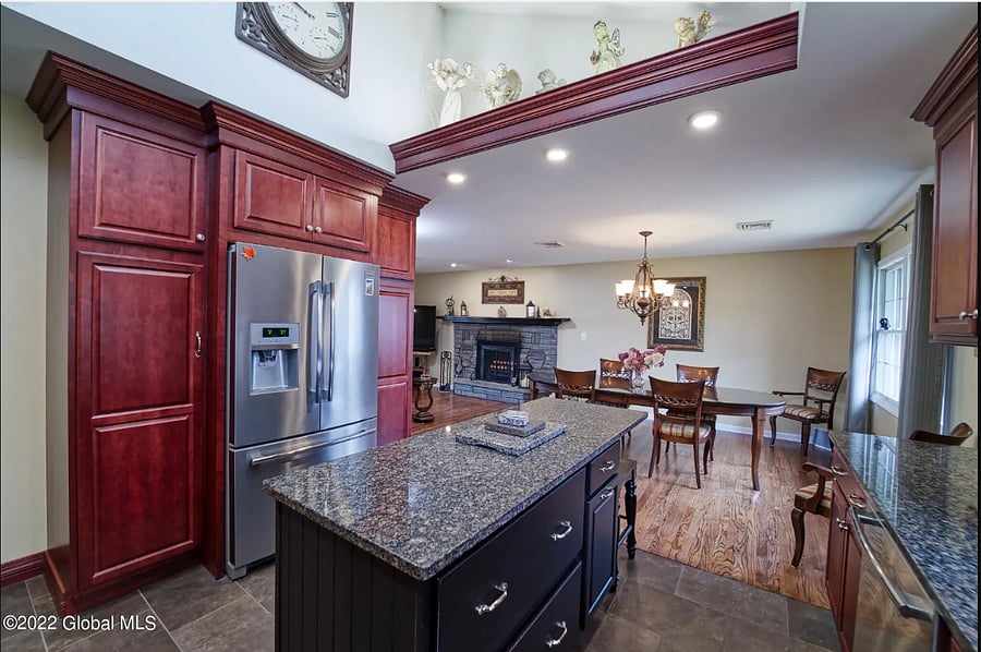 Furnished Finder property 688266_1 photo 3
