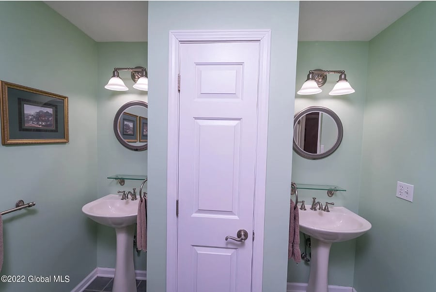 Furnished Finder property 688266_1 photo 6
