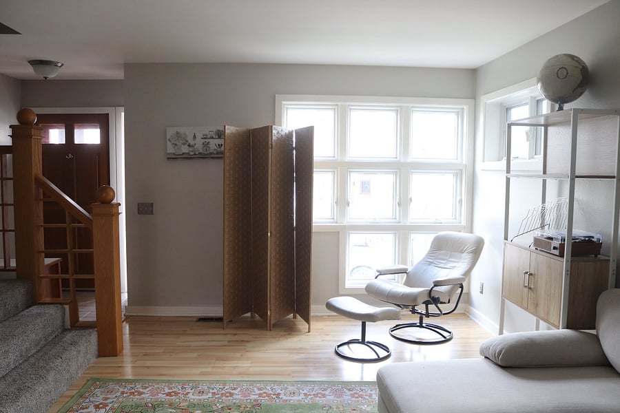 Entrance to living room