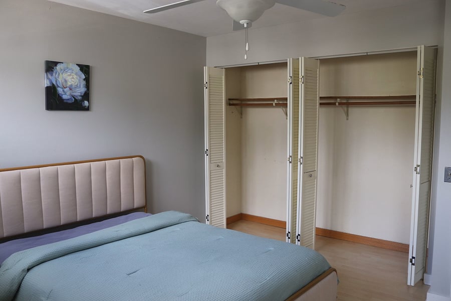 Bedroom #1 (Queen Bed)