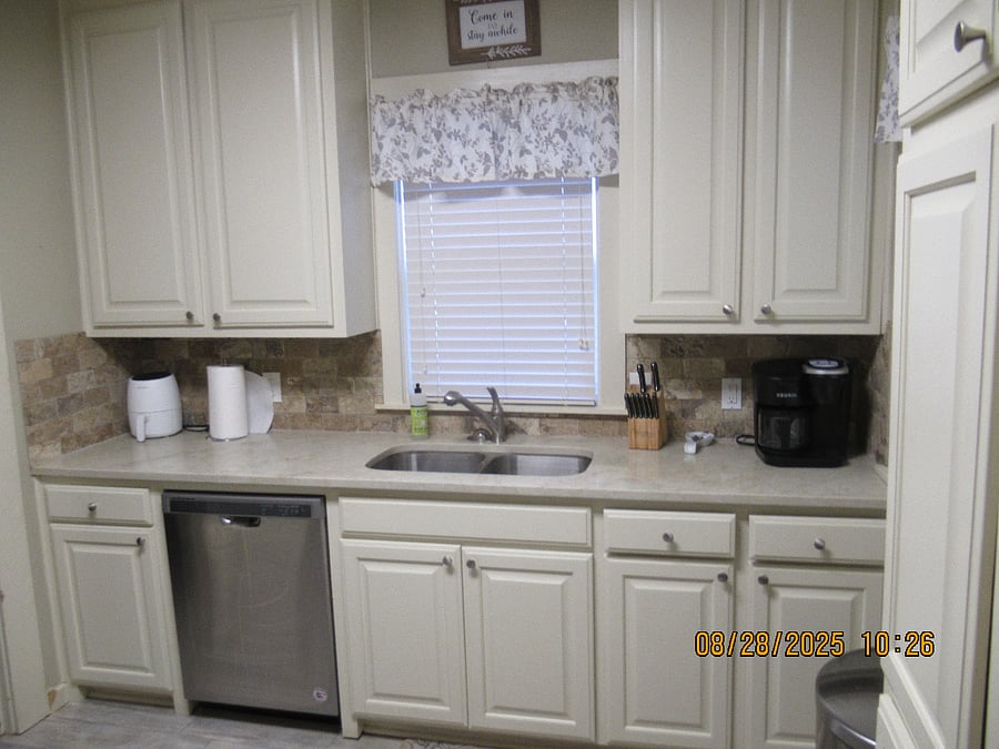 Furnished Finder property 688305_1 photo 10