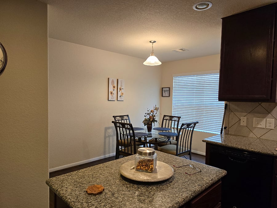 Furnished Finder property 688400_1 photo 16