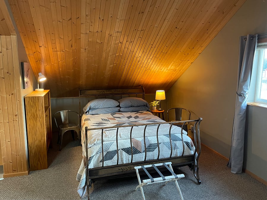 Queen bed