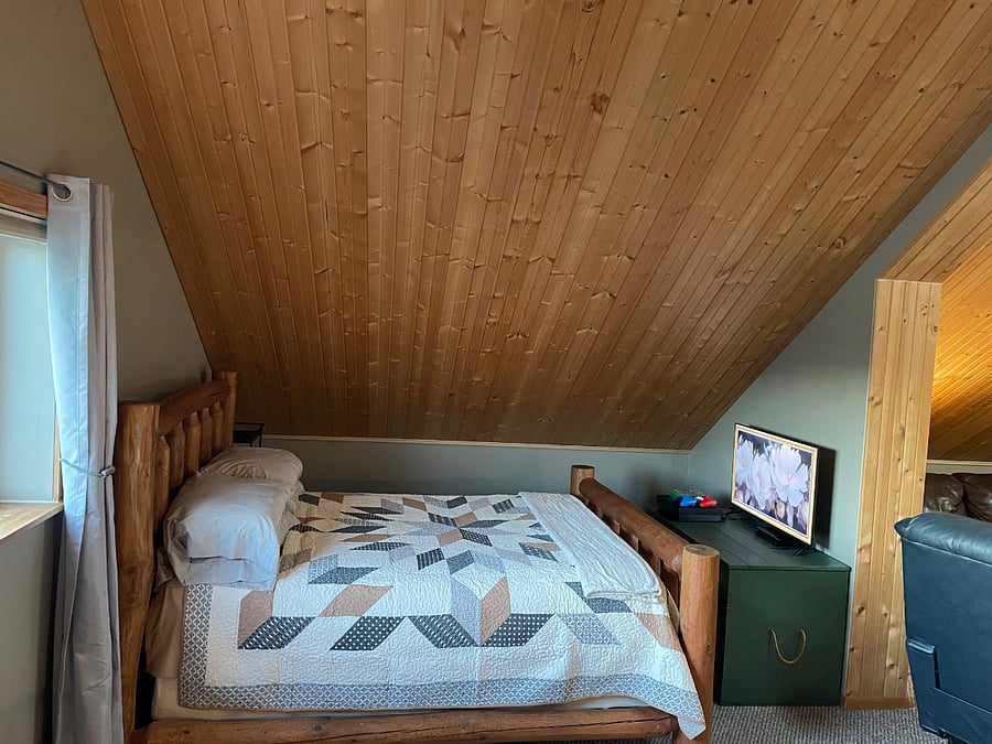 Queen bed