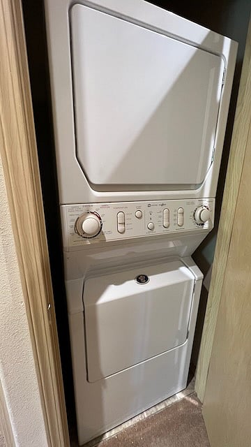 In-unit washer and dryer.