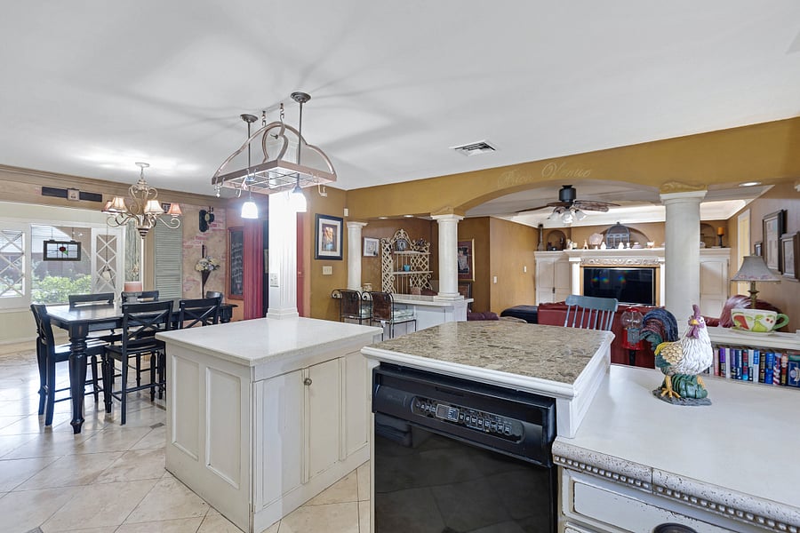 Furnished Finder property 688506_1 photo 10