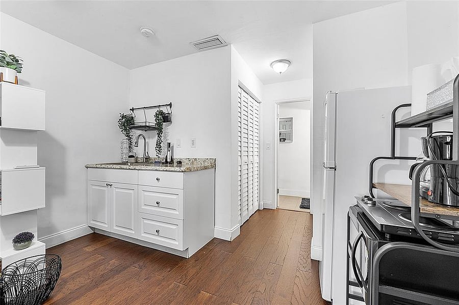 Furnished Finder property 688509_1 photo 10