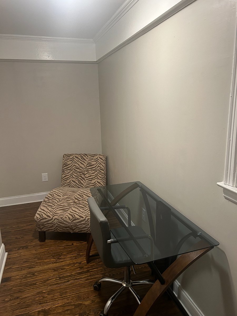 Dedicated office space to work or read and relax.