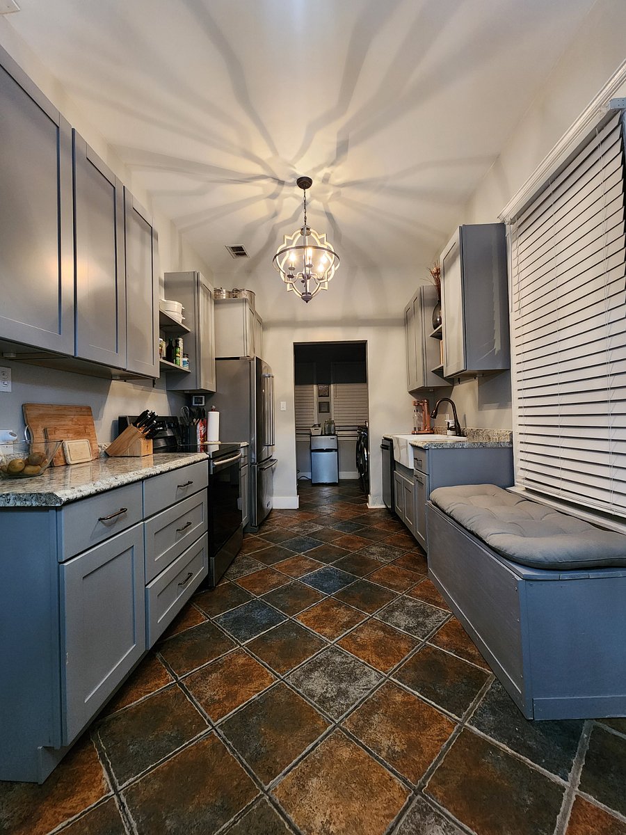 Furnished Finder property 688585_1 photo 3