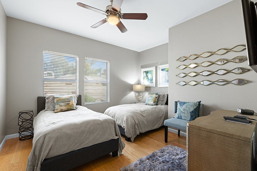 Twin beds upstairs bedroom