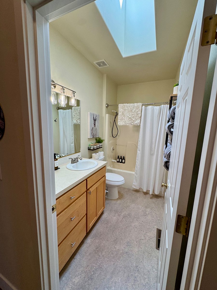 Furnished Finder property 688708_1 photo 25