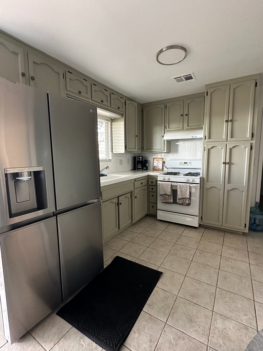 Furnished Finder property 688730_1 photo 3
