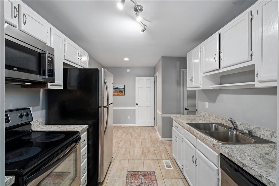 Furnished Finder property 688735_1 photo 7