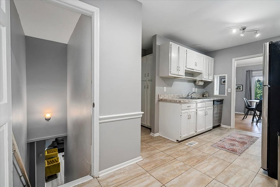 Furnished Finder property 688735_1 photo 14