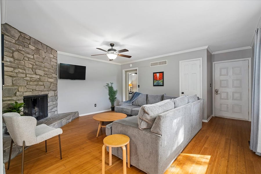 Furnished Finder property 688735_1 photo 3